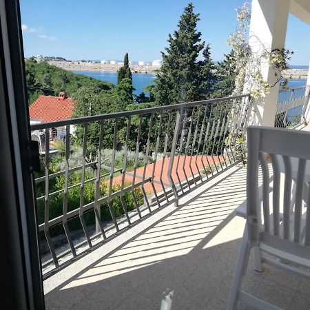 Apartments 4U Omisalj Ngoại thất bức ảnh