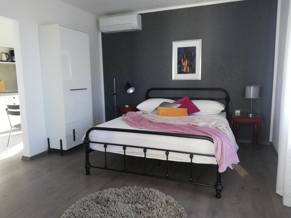 Apartments 4U Omisalj Ngoại thất bức ảnh