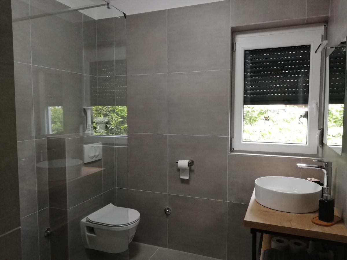 Apartments 4U Omisalj Ngoại thất bức ảnh