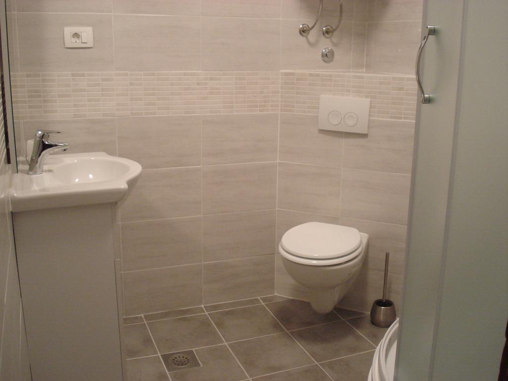Apartments 4U Omisalj Ngoại thất bức ảnh