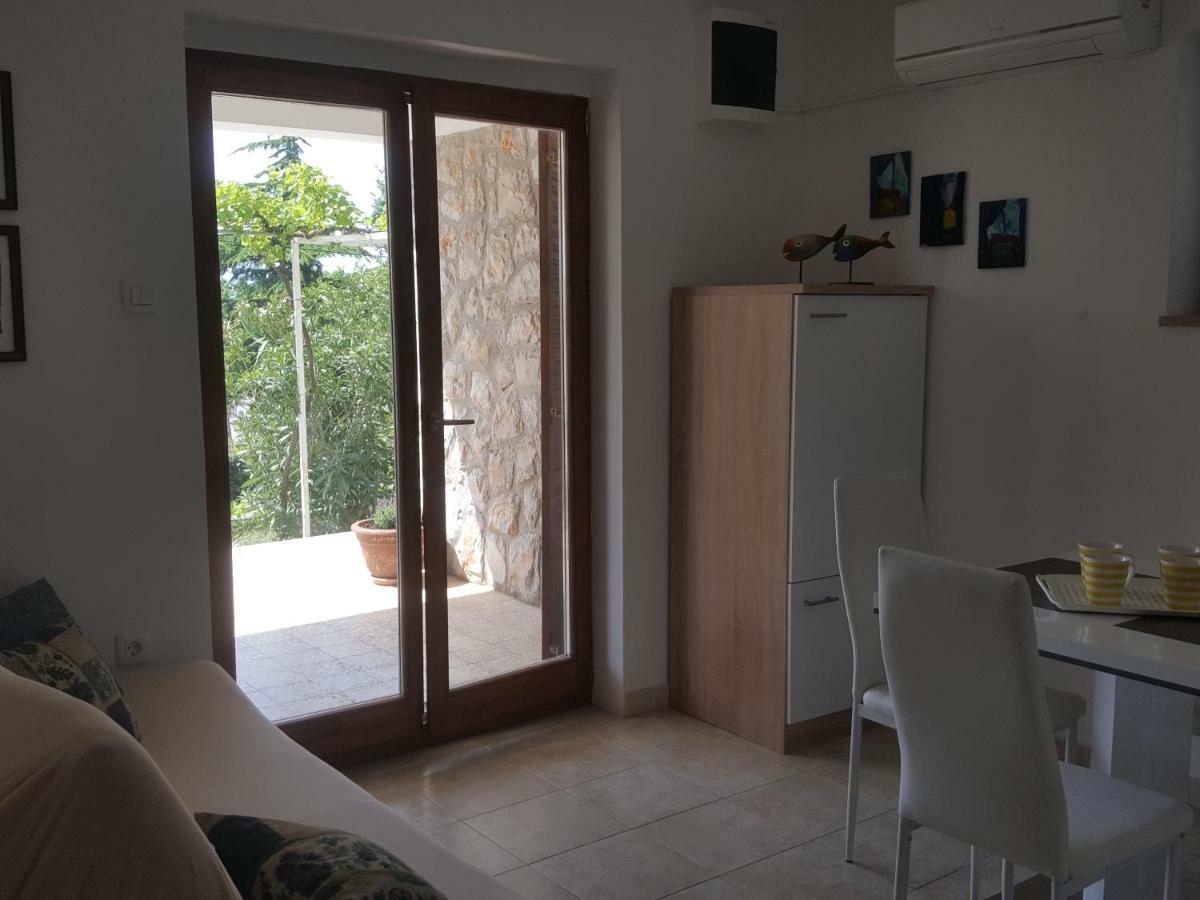 Apartments 4U Omisalj Ngoại thất bức ảnh